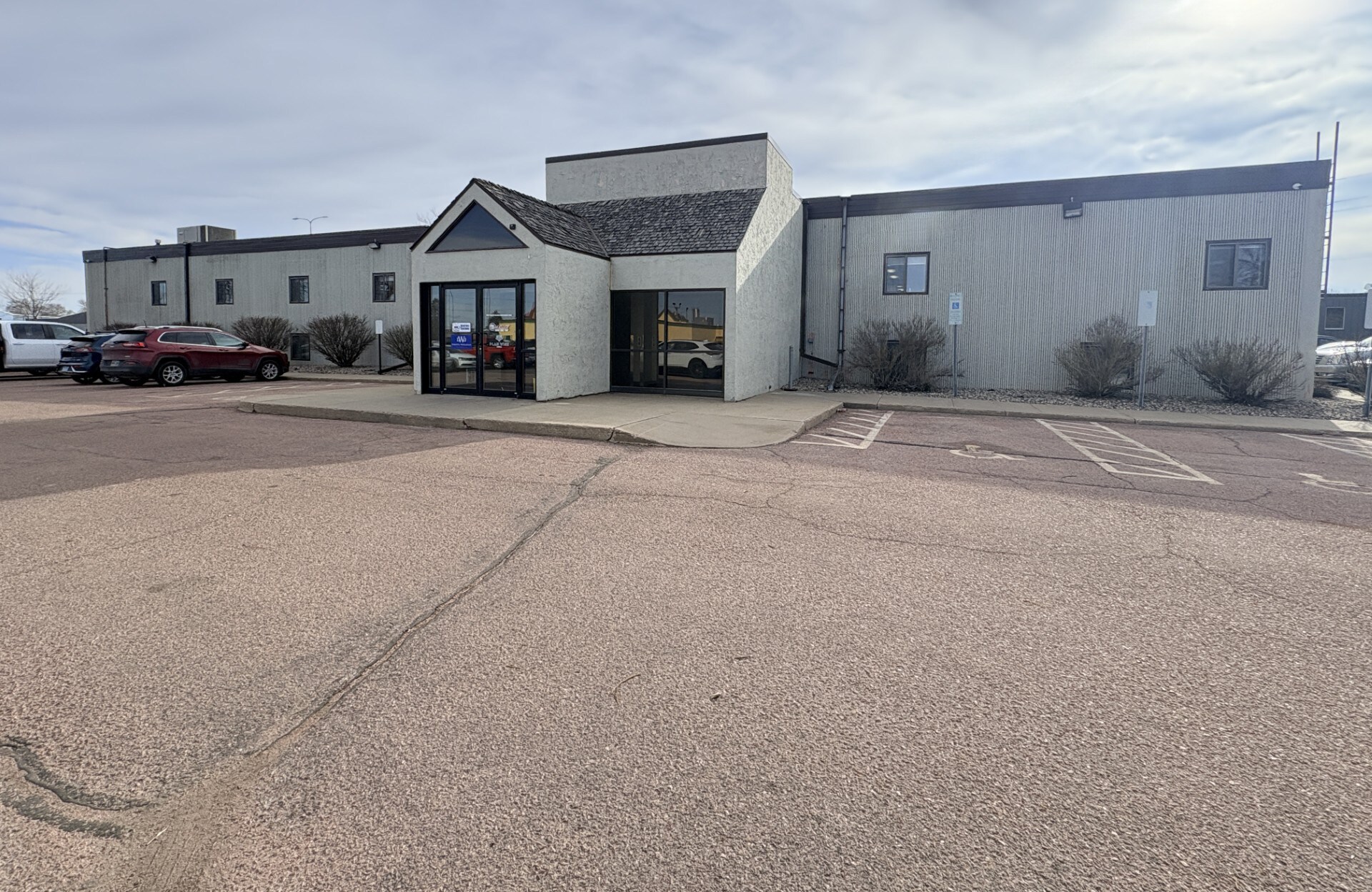817 W Russell St, Sioux Falls, SD à louer Photo principale– Image 1 sur 20