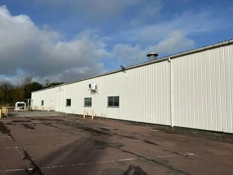 Local commercial dans Argentan à louer - Photo principale – Image 3 sur 4