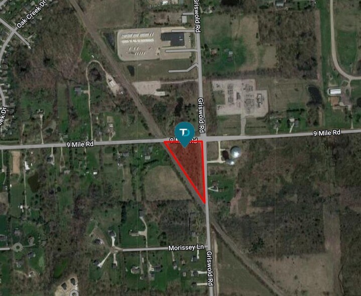 9 Mile Rd & Griswold, South Lyon, MI à vendre - Photo de l’immeuble – Image 1 sur 1