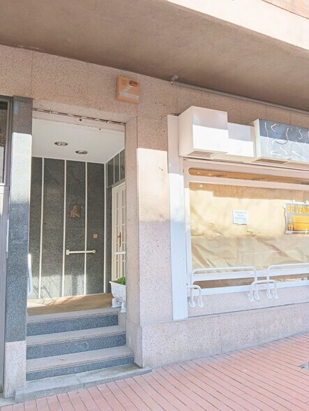 Immeuble residentiel dans Ávila, Ávila à vendre - Photo de l’immeuble – Image 2 sur 4