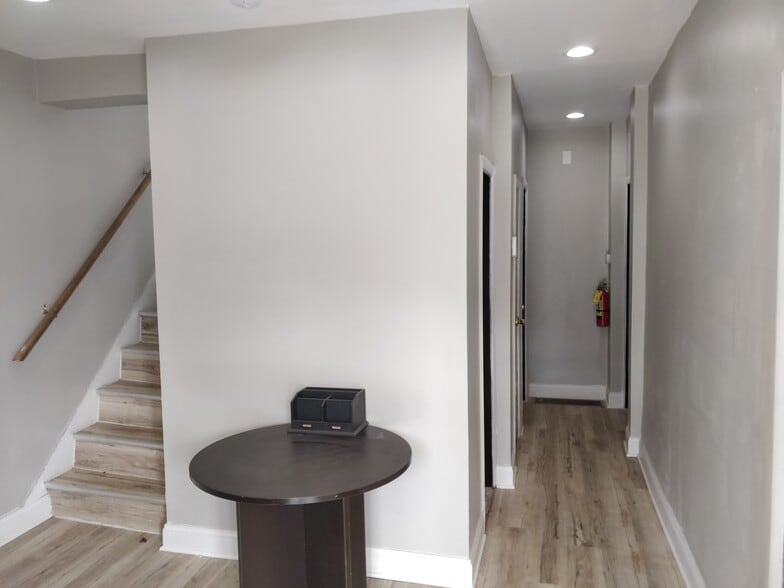 8 Sudbrook Ln, Pikesville, MD à louer - Photo intérieure – Image 3 sur 4