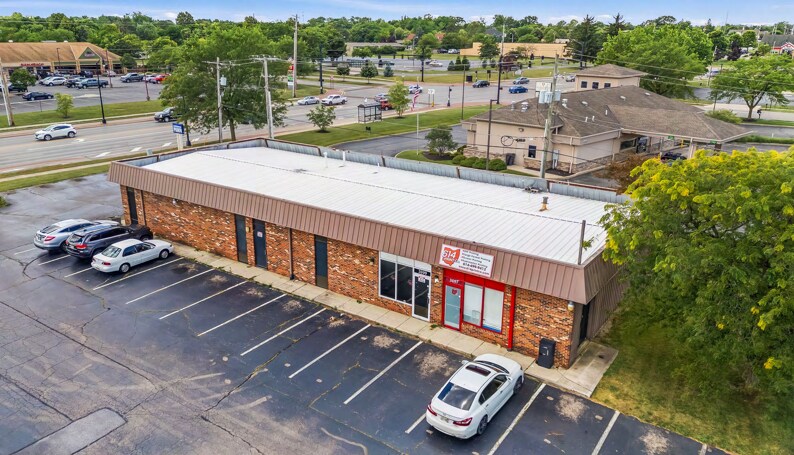 2228 Stringtown Rd, Grove City, OH à vendre - Photo de l’immeuble – Image 2 sur 2