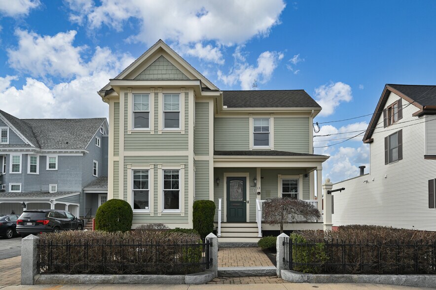 13 Bartlet St, Andover, MA à louer - Photo de l’immeuble – Image 1 sur 34