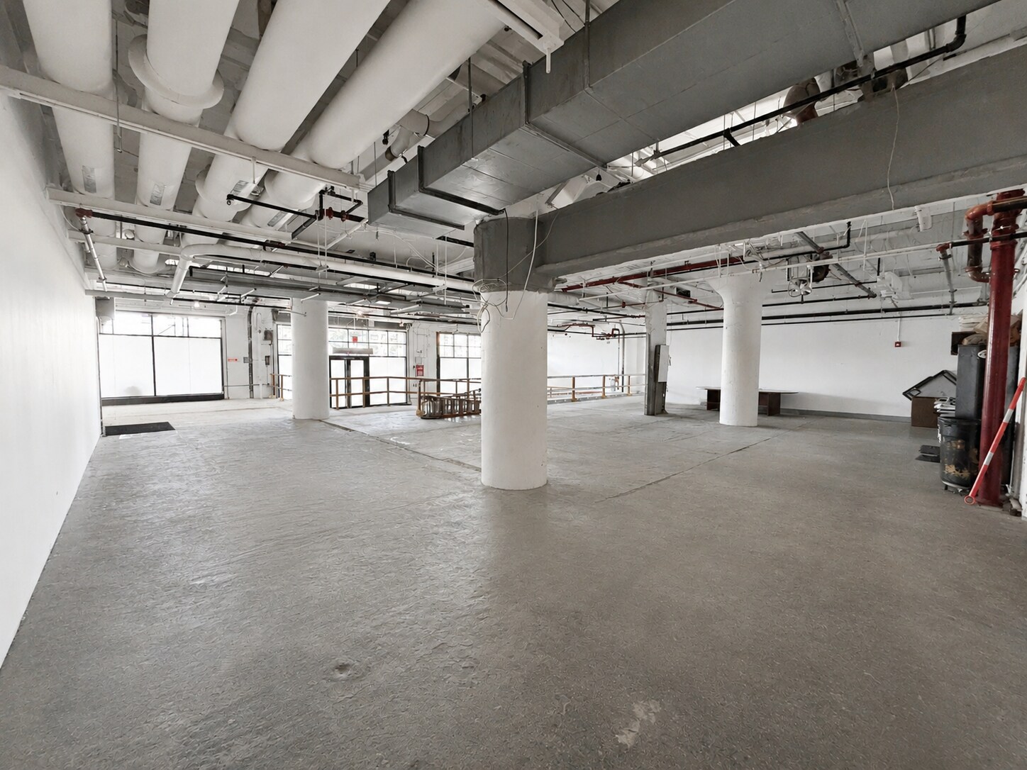 2402 49th Ave, Long Island City, NY à louer Photo intérieure– Image 1 sur 1
