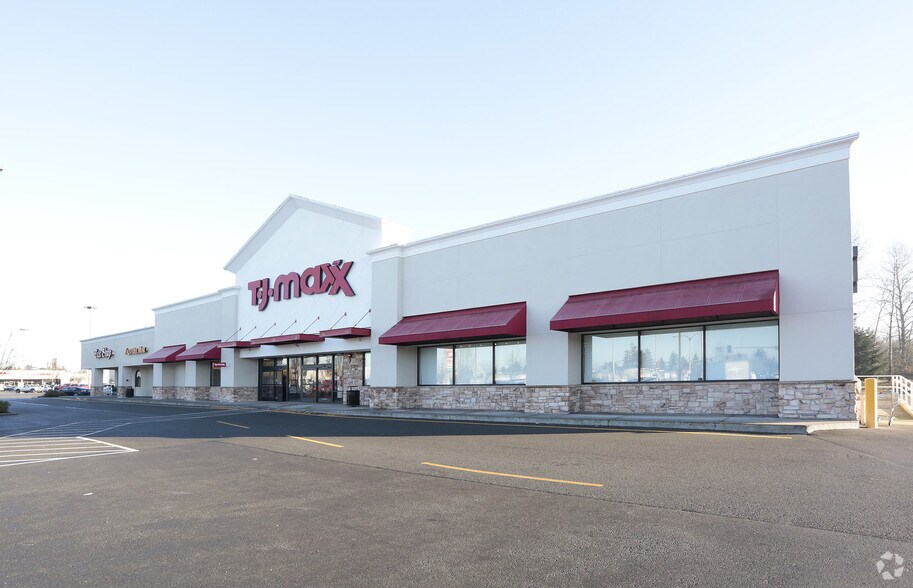 3705-3831 S Meridian, Puyallup, WA à louer - Photo de l’immeuble – Image 3 sur 8