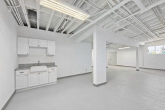 11751 Mississippi, Los Angeles, CA à louer Photo intérieure– Image 2 sur 3