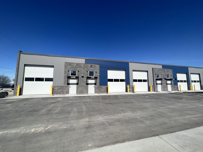 9456 S Bagley Park Rd, West Jordan, UT à louer - Photo de l’immeuble – Image 2 sur 2