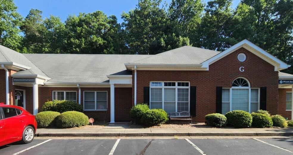 500 Sun Valley Dr, Roswell, GA à louer - Photo de l’immeuble – Image 2 sur 21