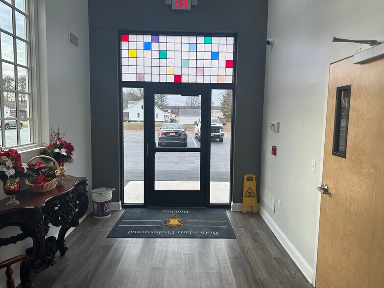 1004 Princetown Rd, Schenectady, NY à louer - Photo intérieure – Image 3 sur 55
