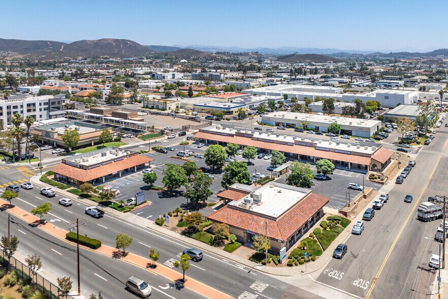 277 S Rancho Santa Fe Rd, San Marcos, CA à louer - Photo de l’immeuble – Image 1 sur 13