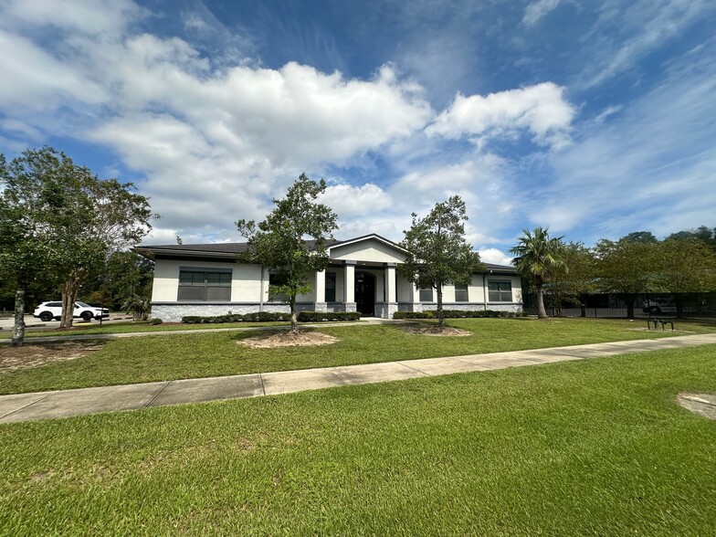 1133 Baisden Rd, Jacksonville, FL à louer - Photo de l’immeuble – Image 1 sur 9