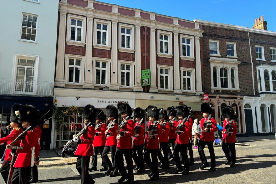 5 High Street, Windsor à louer - Photo de l’immeuble – Image 2 sur 3