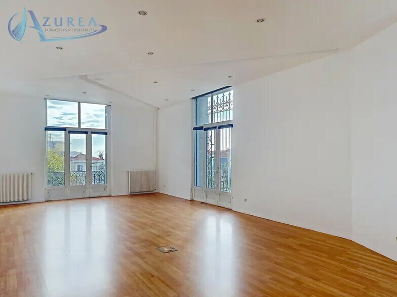 Bureau dans Nice à louer - Photo de l’immeuble – Image 3 sur 7