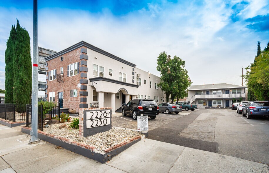 2226-2230 Sutterville Rd, Sacramento, CA à vendre - Photo de l’immeuble – Image 3 sur 24