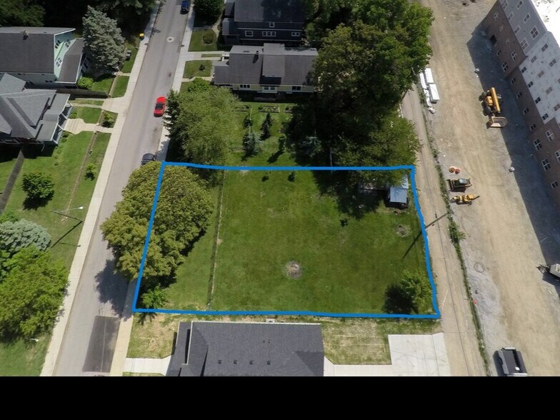 2826-2830 Ruckle St, Indianapolis, IN à vendre - Aérien – Image 1 sur 1