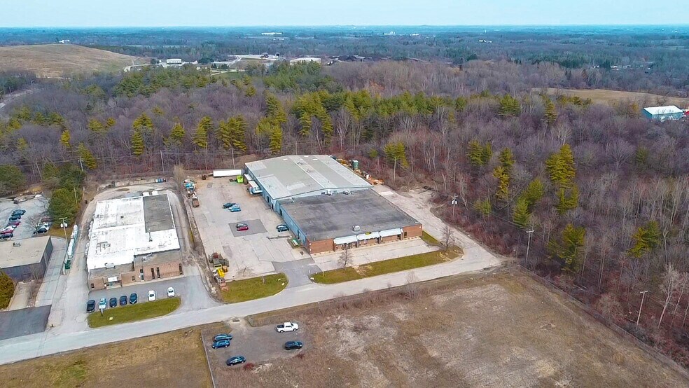 395 Dobbie Dr, Cambridge, ON à louer - Photo de l’immeuble – Image 3 sur 3