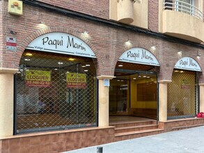 Local commercial dans Santa Coloma de Gramenet, Barcelona à louer Photo intérieure– Image 1 sur 12
