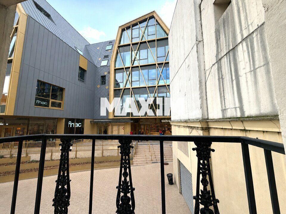11 Rue Dauphine, Dijon à louer Photo de l’immeuble– Image 1 sur 6