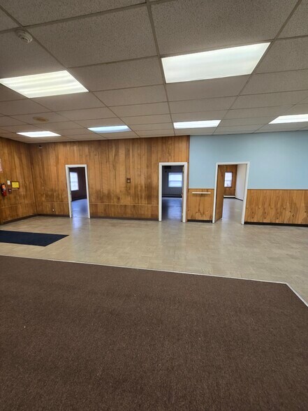814 N Broad St, Woodbury, NJ à louer - Photo de l’immeuble – Image 3 sur 5