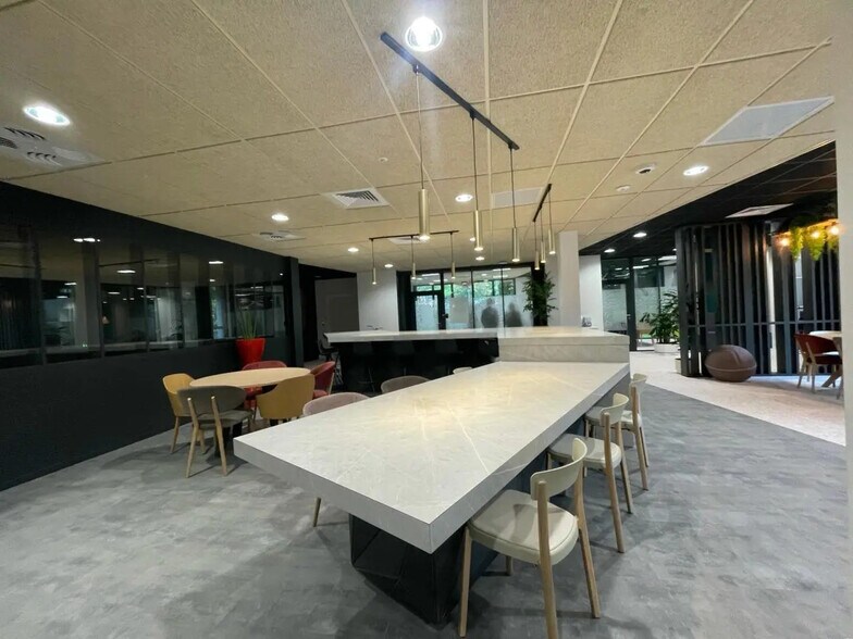 Bureau dans Cesson-Sévigné à louer - Photo de l’immeuble – Image 3 sur 21