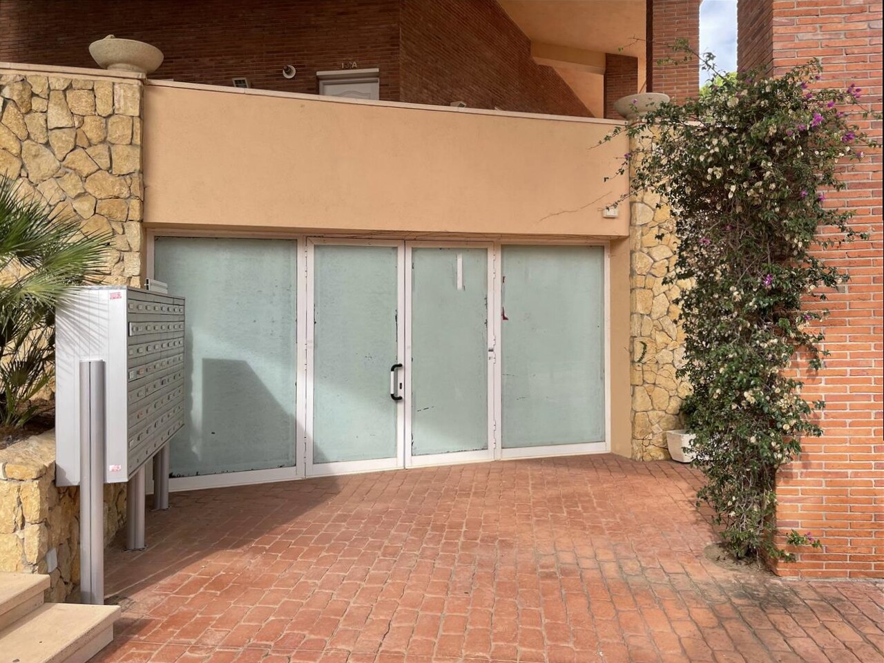 Immeuble residentiel dans Tarragona, Tarragona à vendre Photo intérieure– Image 1 sur 2