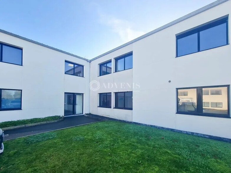 Bureau dans Ploufragan à louer - Photo de l’immeuble – Image 2 sur 7