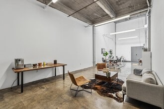 2744 E 11th St, Oakland, CA à louer Photo intérieure– Image 1 sur 5