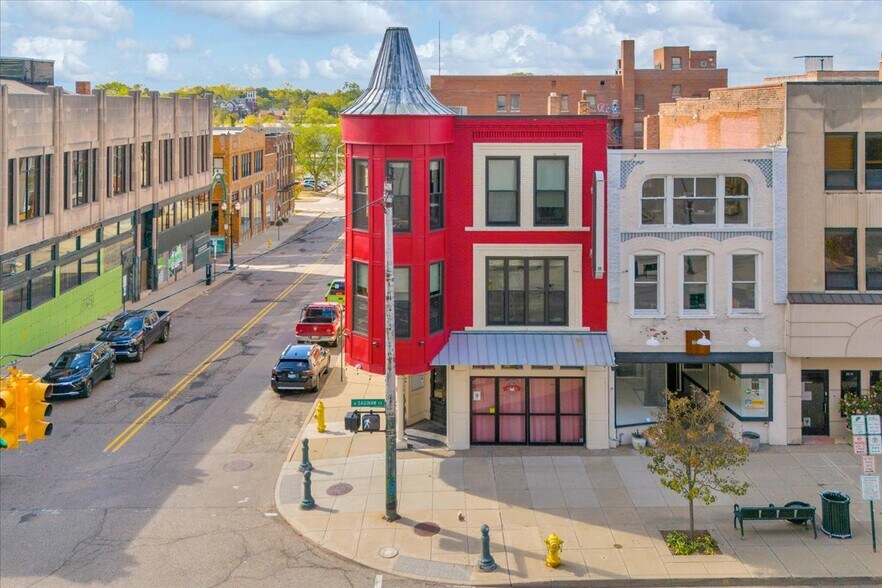 31 N Saginaw St, Pontiac, MI à louer - Photo de l’immeuble – Image 1 sur 10