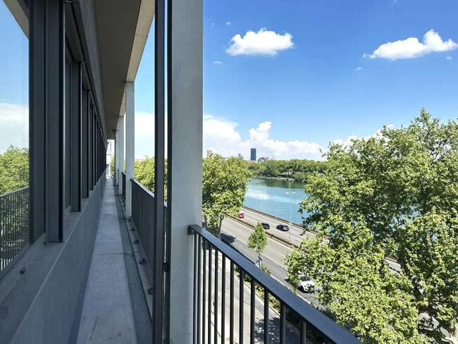 Plus de détails pour 42 Quai Perrache, Lyon - Bureau à vendre
