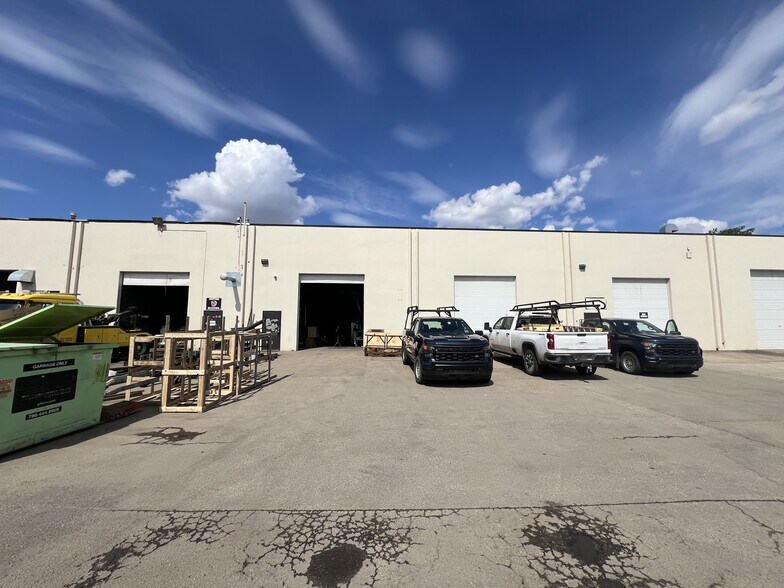 16303-16321 132 Av NW, Edmonton, AB à louer - Photo de l’immeuble – Image 2 sur 6