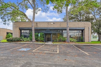 25307 Interstate 45, Spring, TX à louer Photo de l’immeuble– Image 1 sur 24