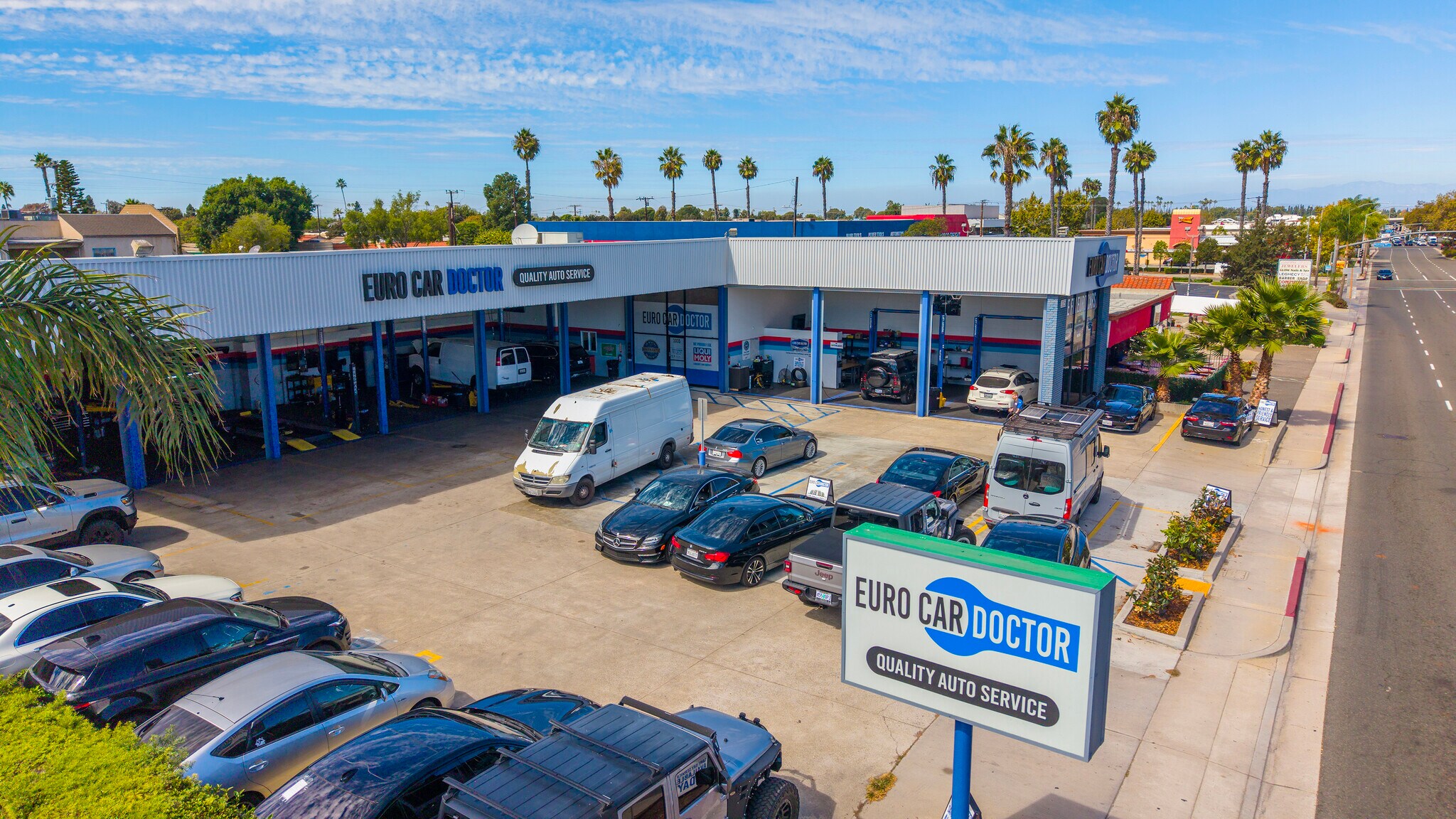 3005 Harbor Blvd, Costa Mesa, CA à vendre Photo principale– Image 1 sur 12