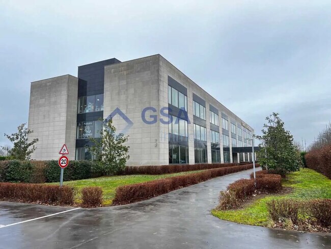 Plus de détails pour Bureau à louer