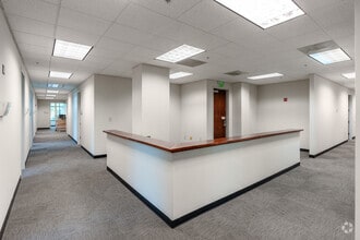 1822 E Highway 54, Durham, NC à louer Photo intérieure– Image 1 sur 9