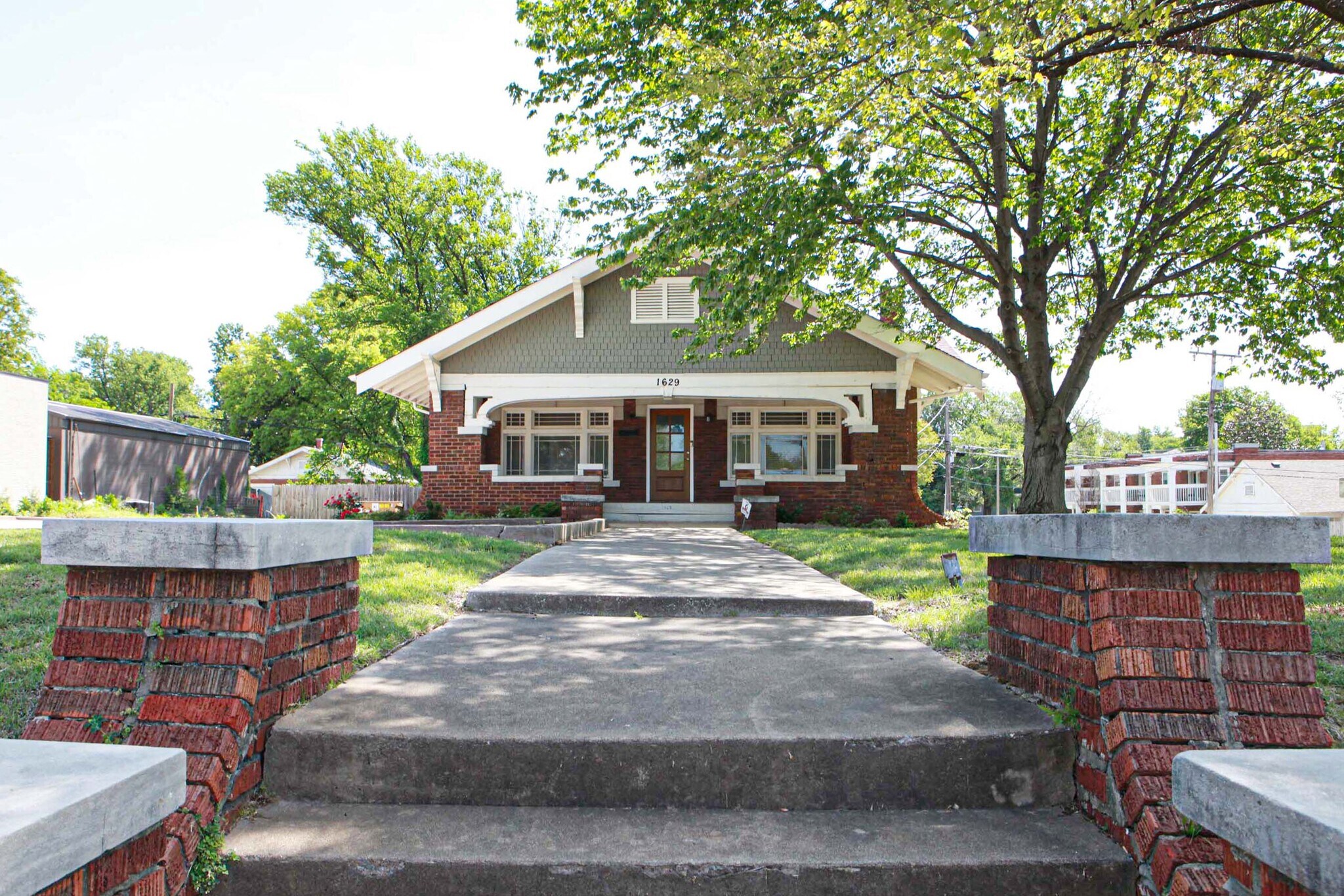 1629 S Peoria Ave, Tulsa, OK à louer Photo de l’immeuble– Image 1 sur 35