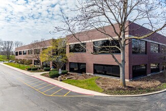 Plus de détails pour 1700 Park St, Naperville, IL - Bureau à louer