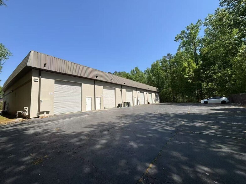 4319 Abbotts Bridge Rd, Duluth, GA à vendre - Photo de l’immeuble – Image 2 sur 5