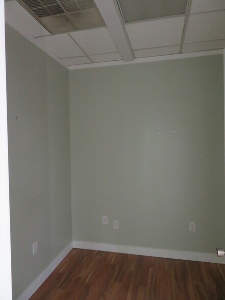 4801 Wisconsin Ave NW, Washington, DC à vendre - Photo de l’immeuble – Image 3 sur 13