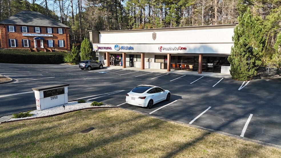 5950 Hugh Howell Rd, Stone Mountain, GA à vendre - Photo de l’immeuble – Image 3 sur 12