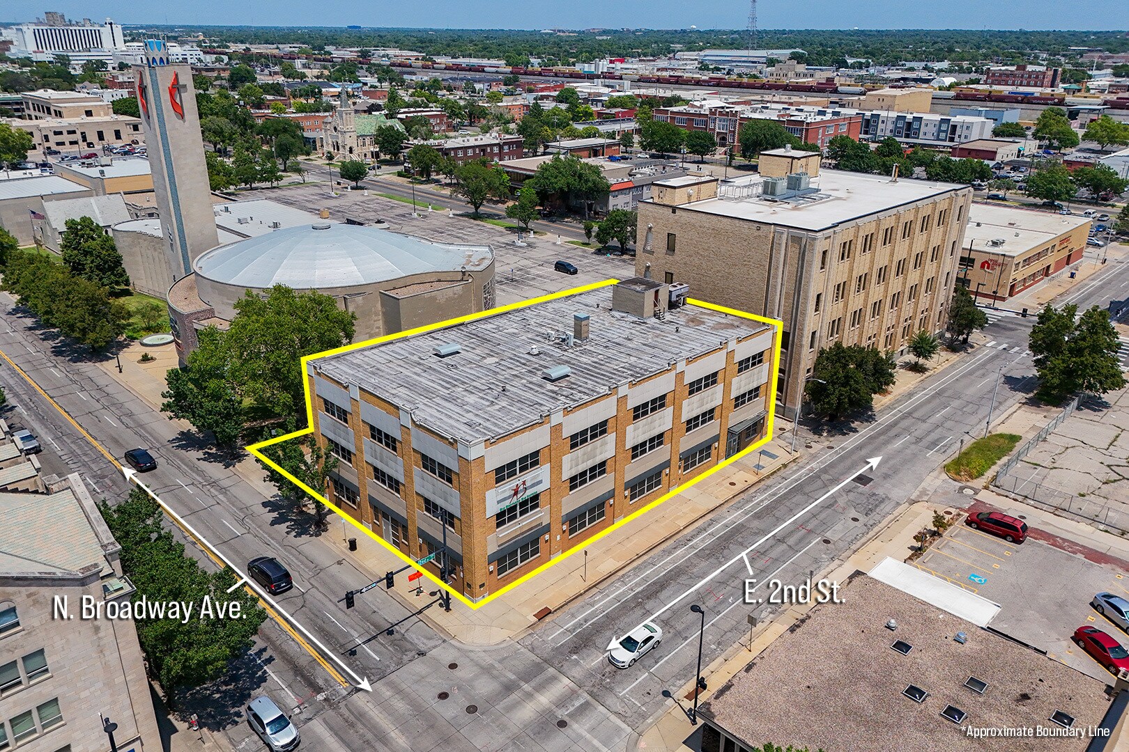 310 E 2nd St, Wichita, KS à vendre Photo de l’immeuble– Image 1 sur 122