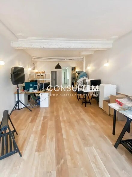 Bureau dans Paris à louer - Photo de l’immeuble – Image 2 sur 6