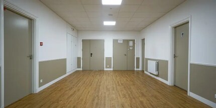 155 Rue Du Docteur Bauer, Saint-Ouen-sur-Seine à louer Hall d’entrée– Image 1 sur 10