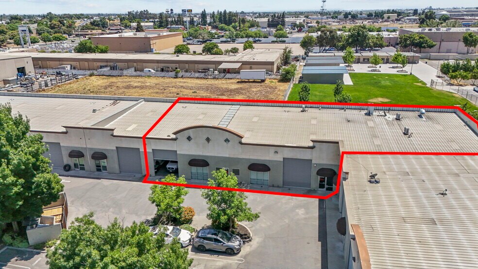 2250-2298 MaryAnne Dr, Turlock, CA à vendre - Photo de l’immeuble – Image 3 sur 17