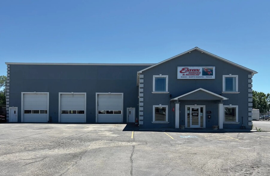 335 S Emerson Ave, Shelley, ID à vendre - Photo de l’immeuble – Image 2 sur 11