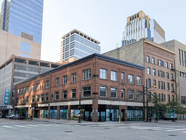 701-705 Hennepin Ave, Minneapolis, MN à louer - Photo principale – Image 1 sur 8