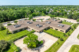 13300 Hickman Rd, Clive, IA - VUE AÉRIENNE  vue de carte - Image1