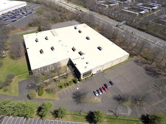 Plus de détails pour 220 Rittenhouse Cir, Bristol, PA - Industriel/Logistique à louer