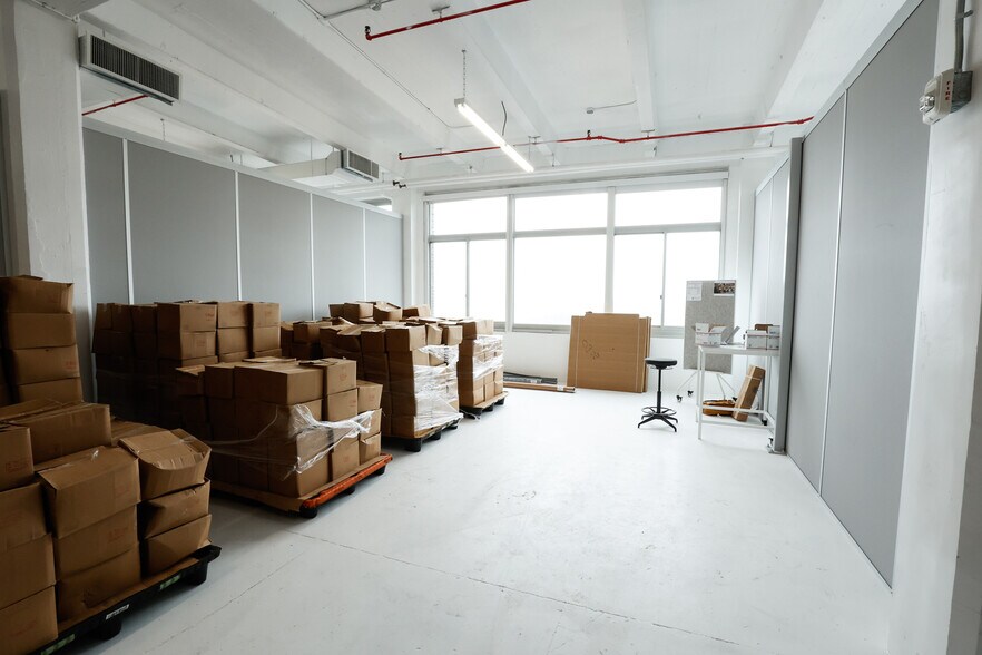 610 W 26th St, New York, NY à louer - Photo intérieure – Image 3 sur 14