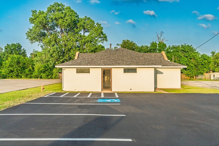 4527 Stonewall St, Greenville, TX à vendre - Photo de l’immeuble – Image 1 sur 14