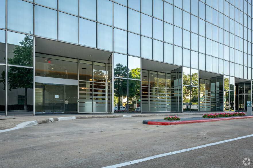 9 Greenway Plz, Houston, TX à louer - Photo de l’immeuble – Image 3 sur 12